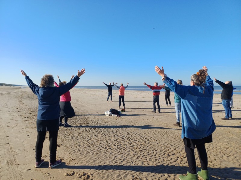 Tai Chi Tao / Qi Gong op het strand Bergen aan Zee - Qi Gong, Tai chi / Tai ji, Lichaamswerk