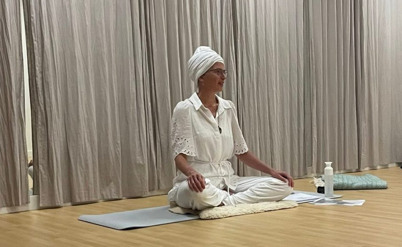 Kundalini yogales met Ved Teja Kaur - Yoga, Kundalini Yoga