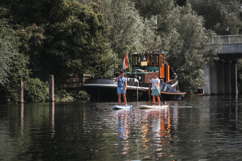SUP & Food Tour Tilburg | 5 restaurants, 5 hapjes & 5 drankjes - Dining Together, Holiday, Mini retreat in nature