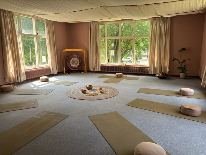 Yin yoga XL met soundhealing - Yoga