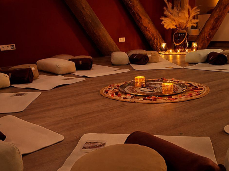 ✨ Return to Your Heart | Yin, Ceremoniële Cacao & Reiki