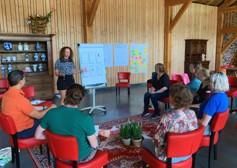 Connecting Communication (level 1)| 8 sessions