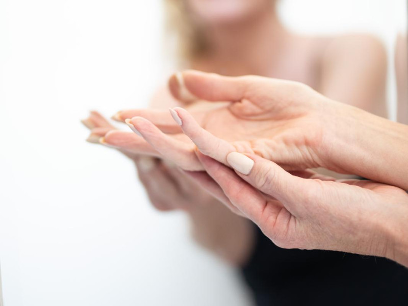Tantra aanraking & massage middag voor duo’s, vanuit aanwezig zijn