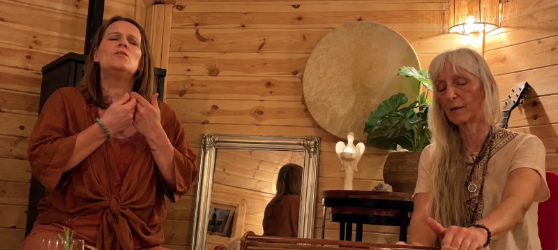 Wombodiment Heartsongs - Mantra zingen, Muziekavond, Stemexpressie