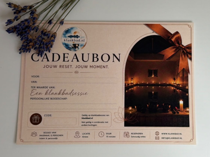 Cadeaubon voor een klankbadsessie op het water