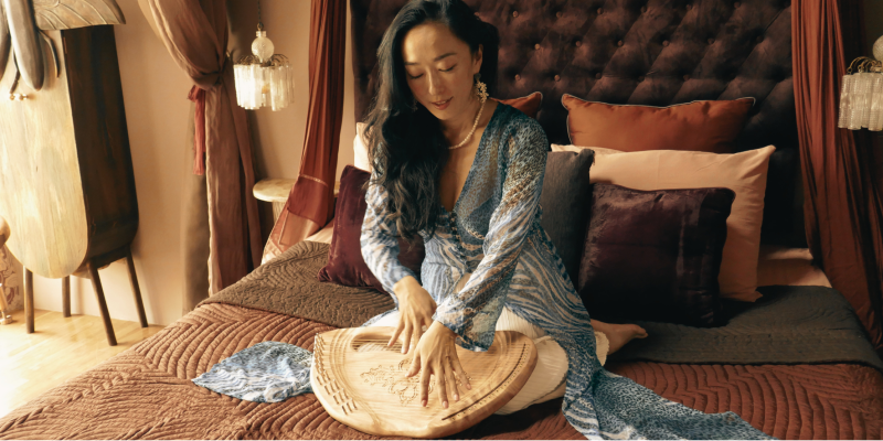 𝗖𝗢𝗡𝗖𝗘𝗥𝗧: SACRED LYRE SOUND CONCERT WITH YUKA - Muziekavond, Live muziek, Ligconcert