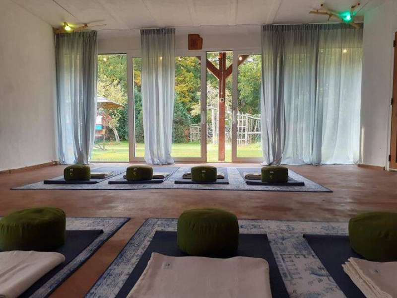 Begin je vrijdag vrij met yoga 