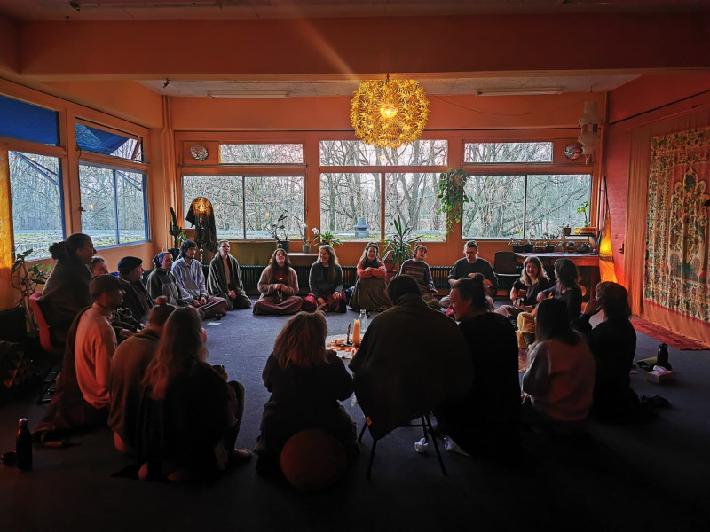 🎶 Singing Circle XL with Shreyalana & By Surya 🧡 - Singing Circle, Mantra Singing, Cacao Ceremony