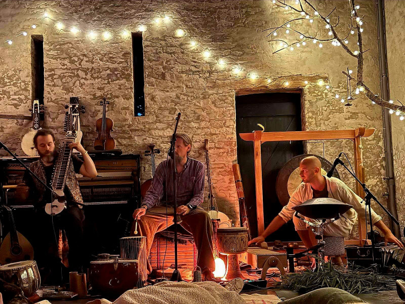 Bezield Dansen met Tajalli Trio * Into the mystery * 26 augustus - Danse libre, Danser en connexion, Méditation dansée