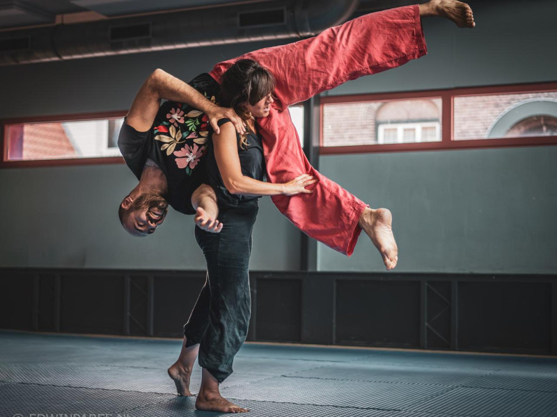 Contact Improvisation Class & Jam