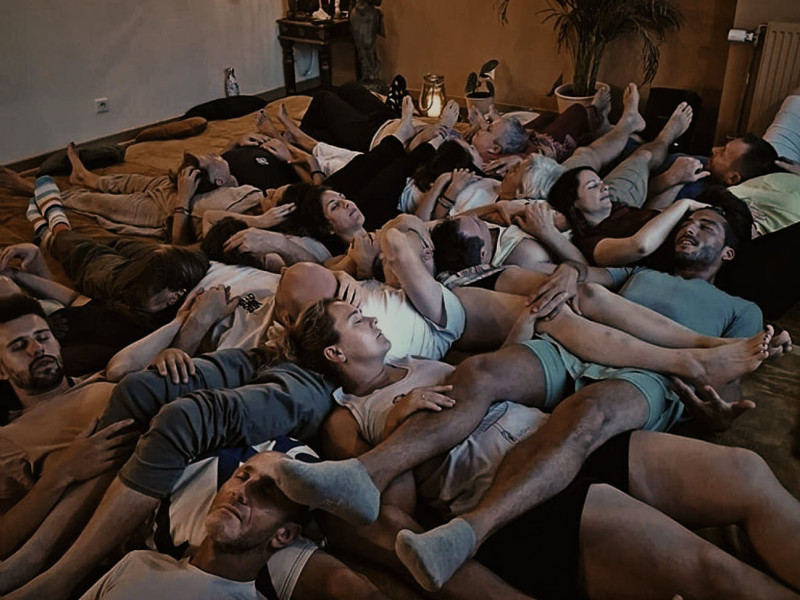 Soirée câlins platonique et MUSH / Cuddle event