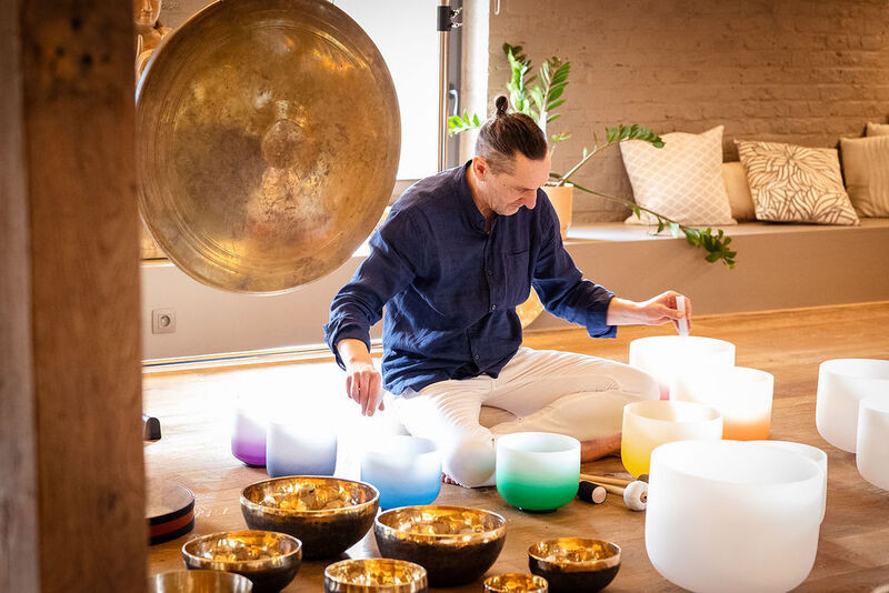 Soundhealing - Ligconcert met Josananda