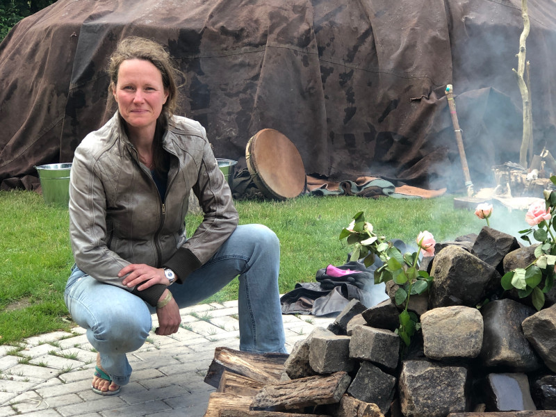Zweethut ceremonie voor vrouwen