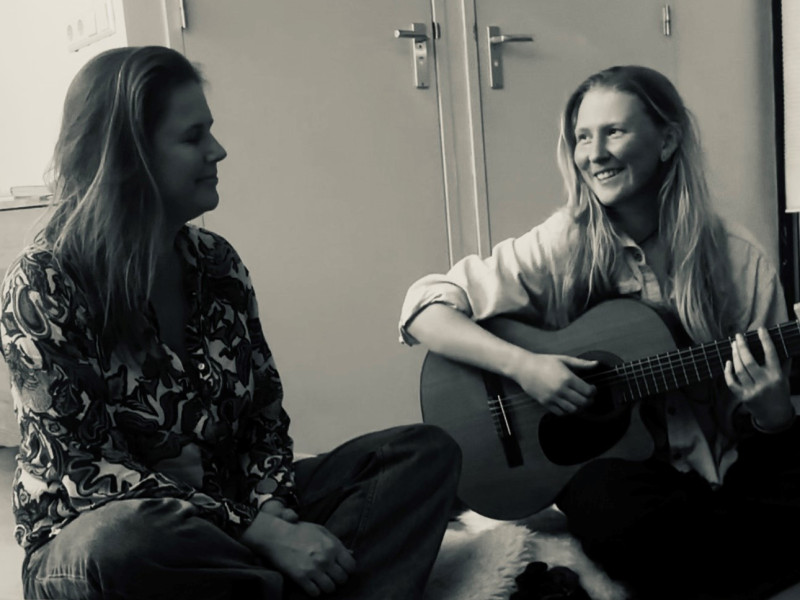Zangcirkel met Miyuki in de witte kerk Heiloo zondag avond 13 december