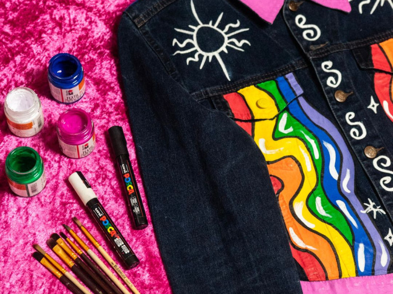 Upcycle vintage clothing QUEER & ALLY holidays