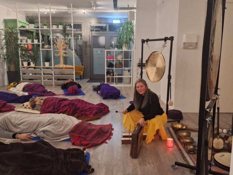 Gong Bath Sound Healing Hoofddorp - Baño de sonido, Viaje sonoro, Musicoterapia