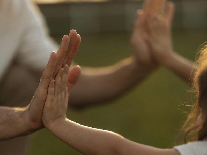 Ouder-kind DIGERIDOO WORKSHOP & KLANKBELEVING - Parent-enfant, Coupes chantantes, Bain sonore