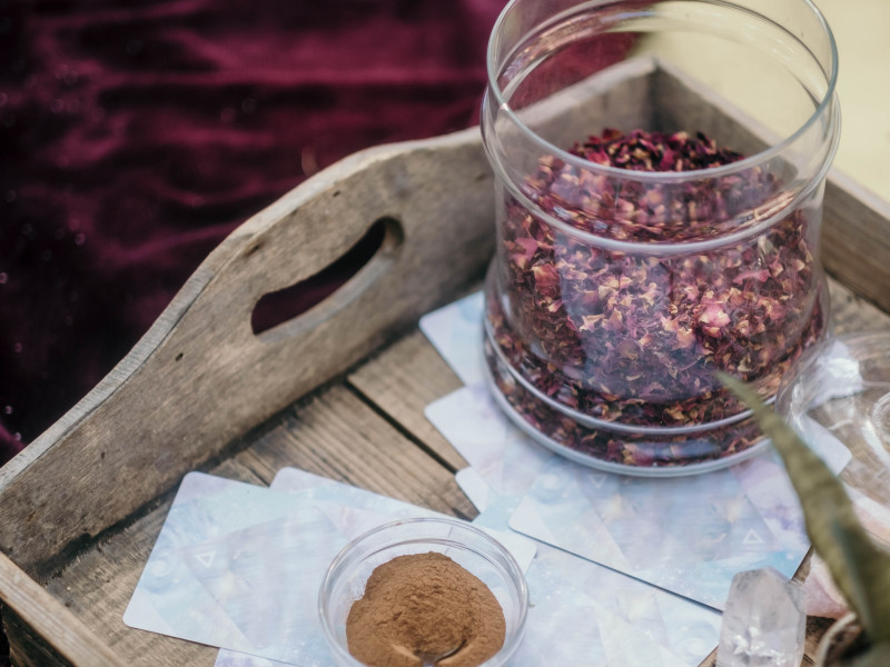 Healing Herbs & Oils