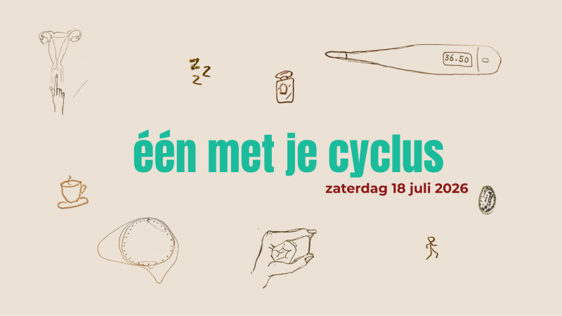 Een met je cyclus op het strand in Zandvoort
