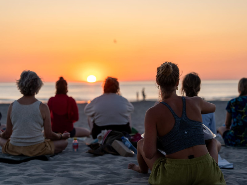 Sunsetyoga strand