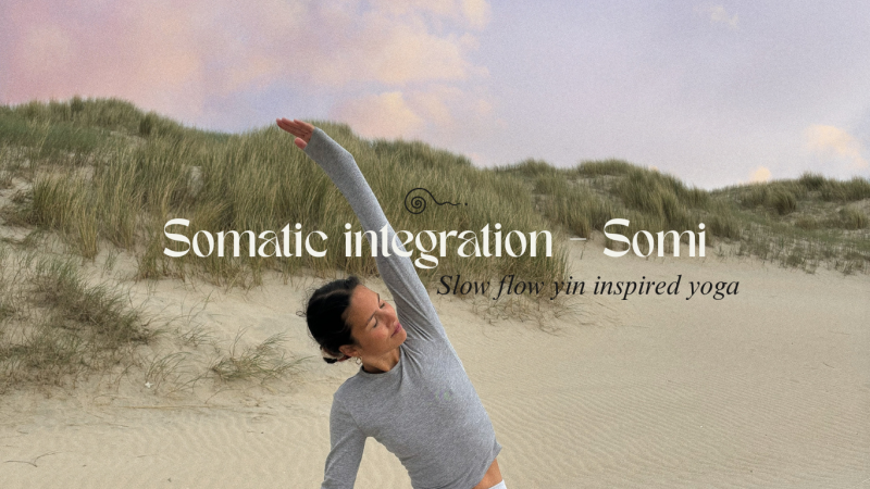 ꩜ Somi, Slow flow yoga, at the Beach -  Bariloche Beach ꩜ - Yoga, Natuur, Meditatie