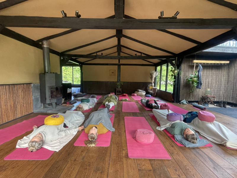 Yoga met Tess - verbinden van lichaam & geest