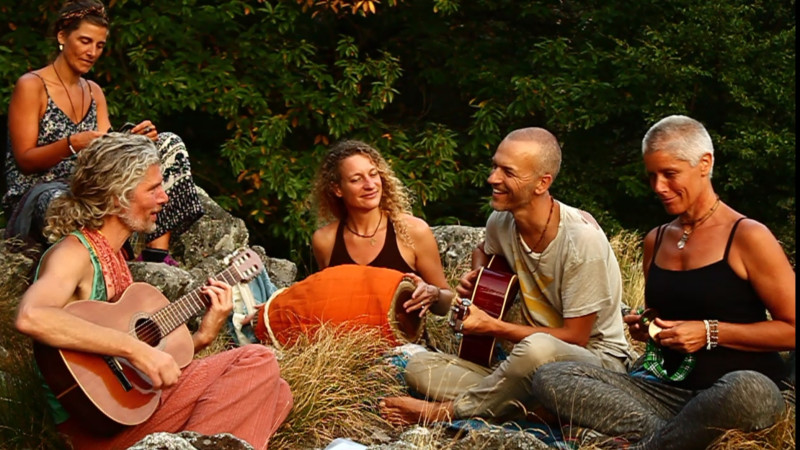 Sweet Sunday Kirtan ♡ with The Bhakti Groove in Noord-Scharwoude