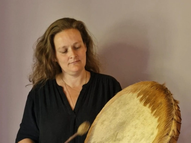 Helende klankreis met Sanne - HANGMAT!