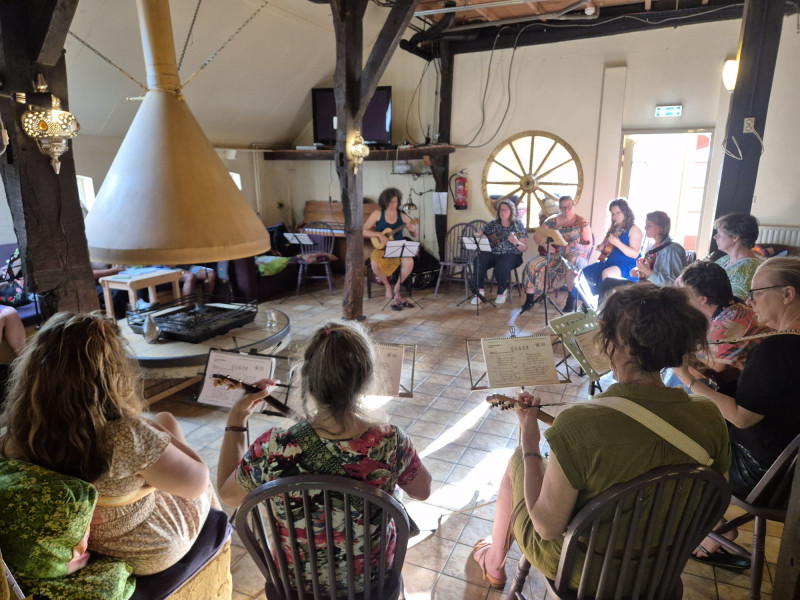 ukuMANIA '26 - uke+zing-weekend - Ukulele, Creativity, Festivals