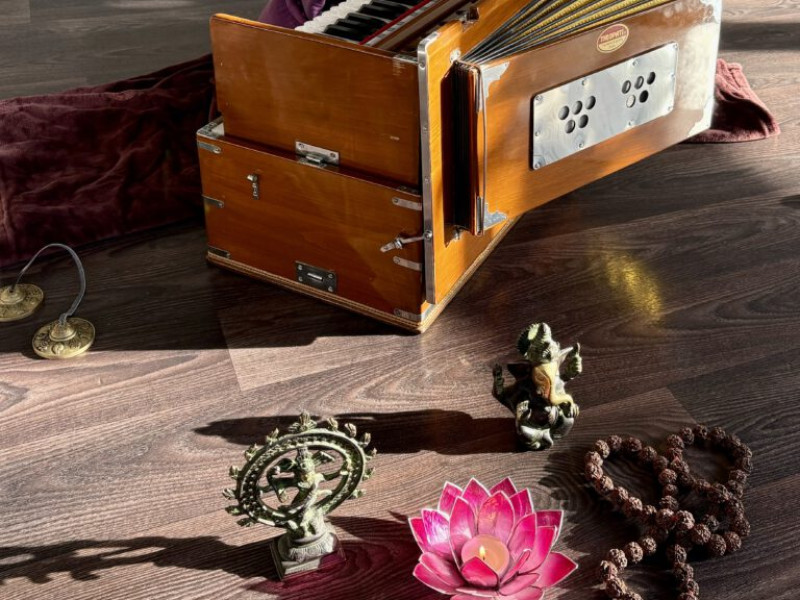 Chant & Chai! - Kirtan en Mantra zingen