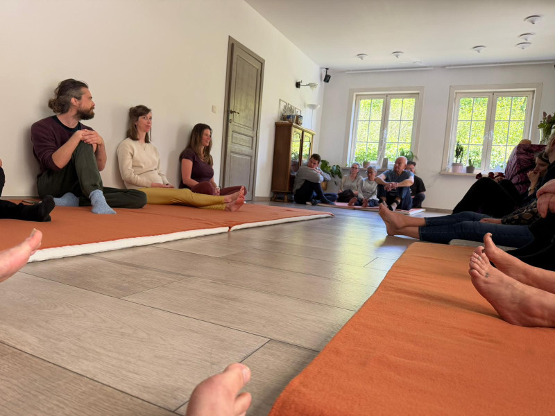 Bewust aanraken Leuven (knuffelworkshop) - Knuffelworkshops, Belichaming, Lichaamsbewustzijn