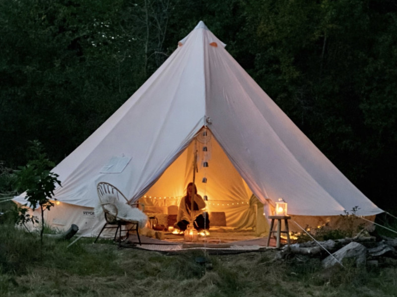 Beltane en volle maan ceremonie in tipi