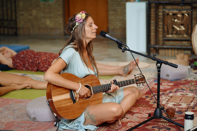 LIGCONCERT MET YOGA NIDRA REIS