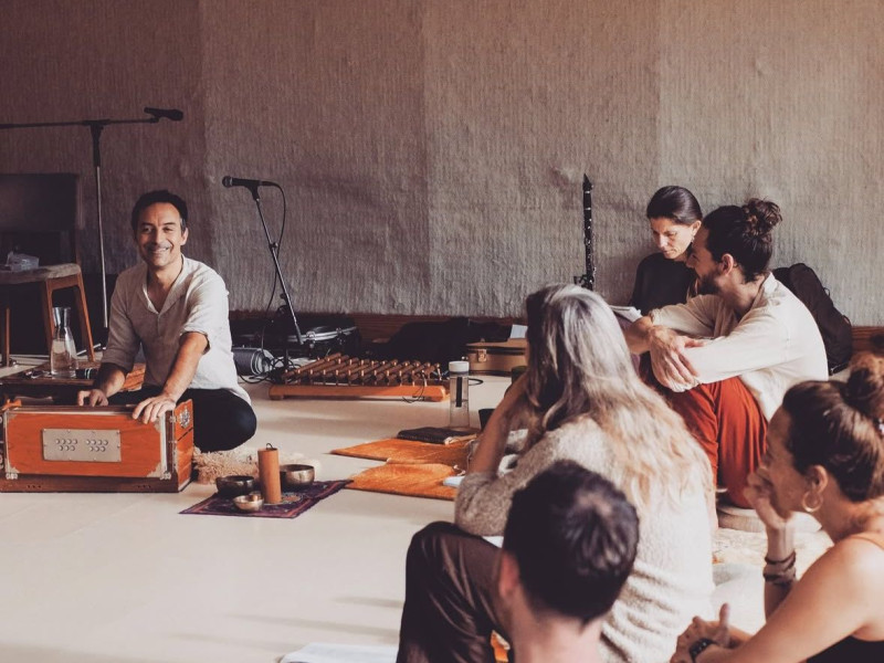 ✨ Meditatief concert met Zeger bij MIKA - Soundhealing, Klankreis-Soundbath