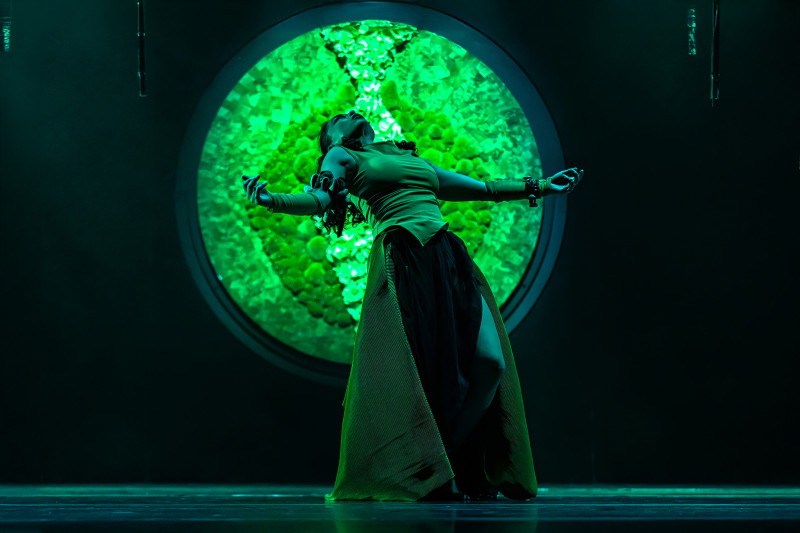 La Dame En Noir – een rituele beleving in het theater - Sound Journey-Soundbath, Performance