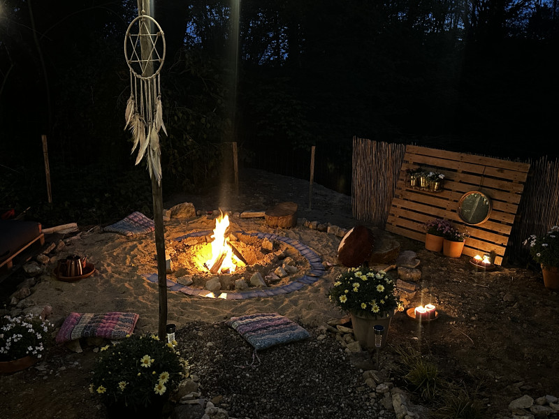 Kampvuur op vrijdagavond + intuïtief schilderen 🎨 🔥