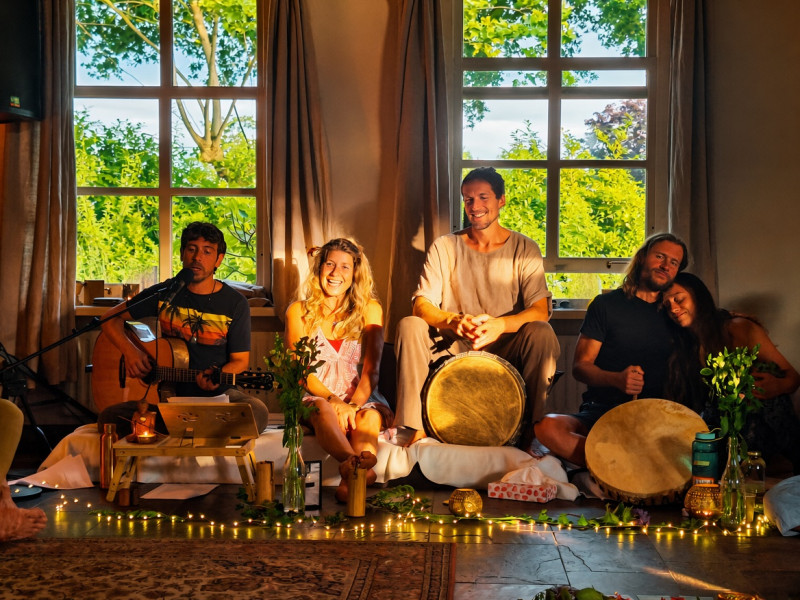 Volle Maan Cacao Ceremonie met Mantra Singing Circle