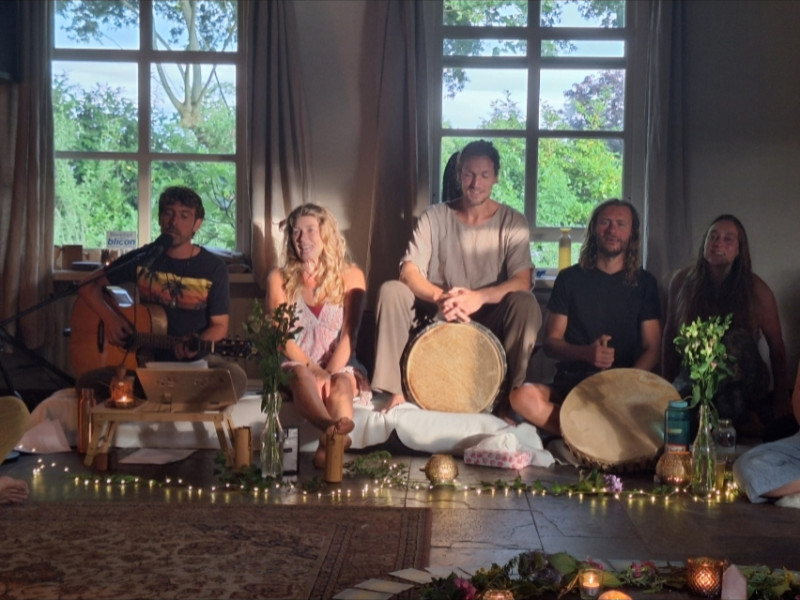 Volle Maan Cacao Ceremonie met Mantra Singing Circle