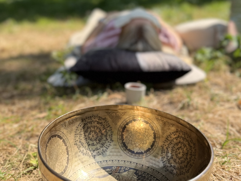 Dynamische Osho Meditatie & Klank (Sound Healing)