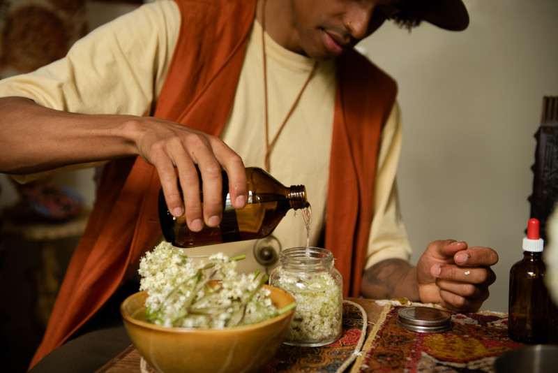 Herbal Medicine Making Hipsy