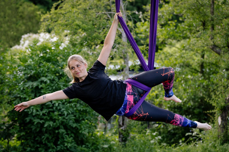Aerial Yoga Basic Workshop Outdoors