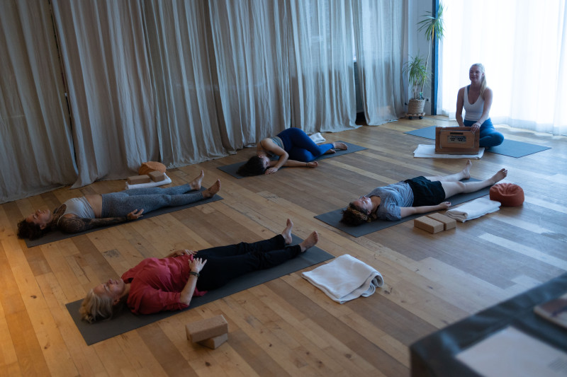Yin Yoga met live mantra zang - Yoga, Chant de mantras, Musique live