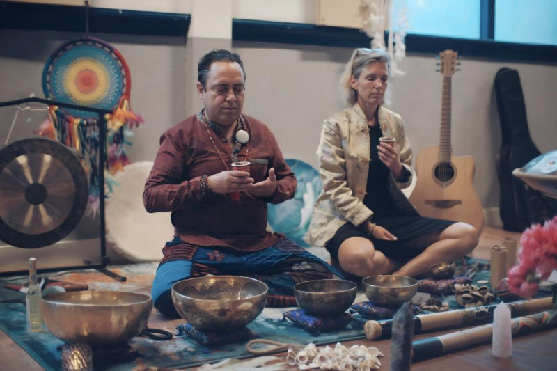 Blauwe Lotus Ceremonie met Klankbad & Reiki