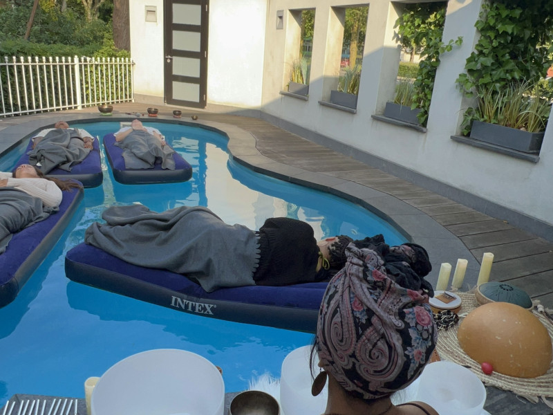 Floating Soundbath