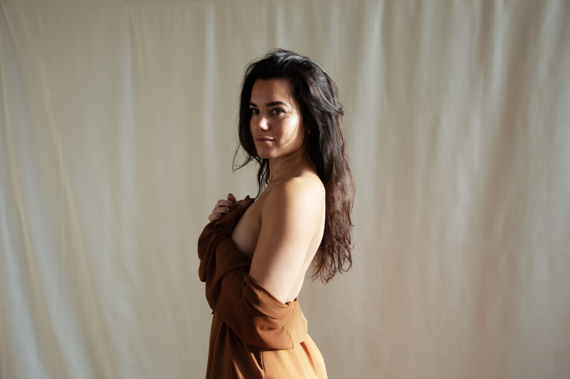 Fotoshoots - Kerkje in Oostum - Encarnación, Créativité, Développement de la conscience