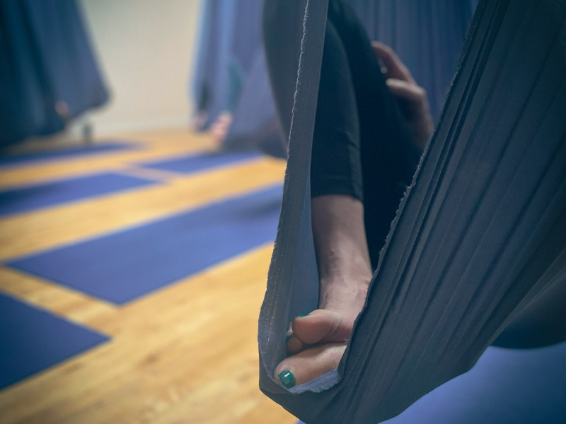 Restoritive Aerial Yoga Workshop - Yoga, Mindfulness, Ontspanning