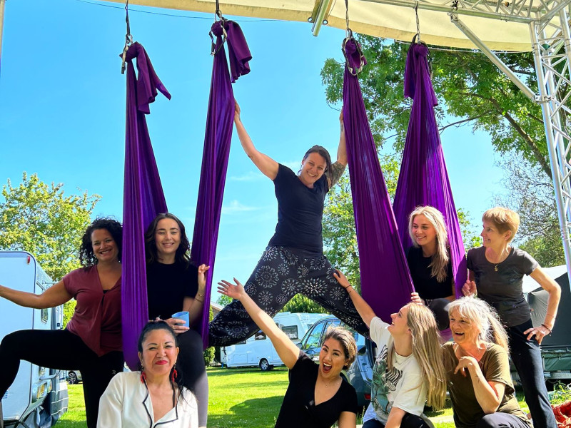 Aerial Yoga Basic Workshop Outdoors
