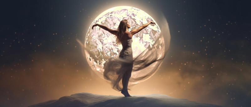 Volle Maan Ecstatic Dance met DJ Winged Wencke en kampvuur/eten - Ecstatic Dance