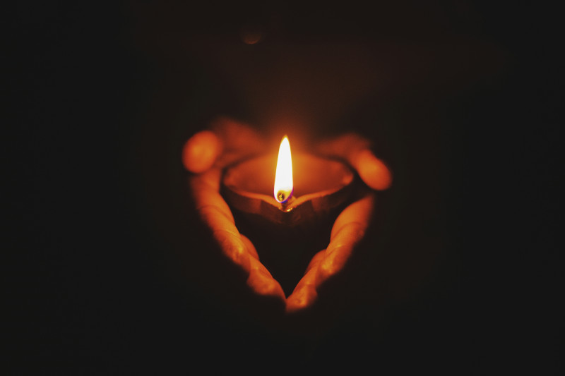 Innerlijke Verlichting: Ontdek je Ware Zelf in een Dark Retreat