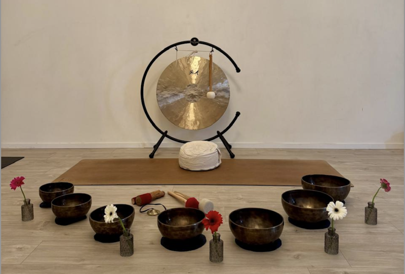 YIN YOGA & SOUND HEALING - Hipsy